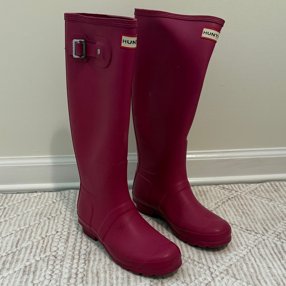 Hunter Dark Red Tall Boots